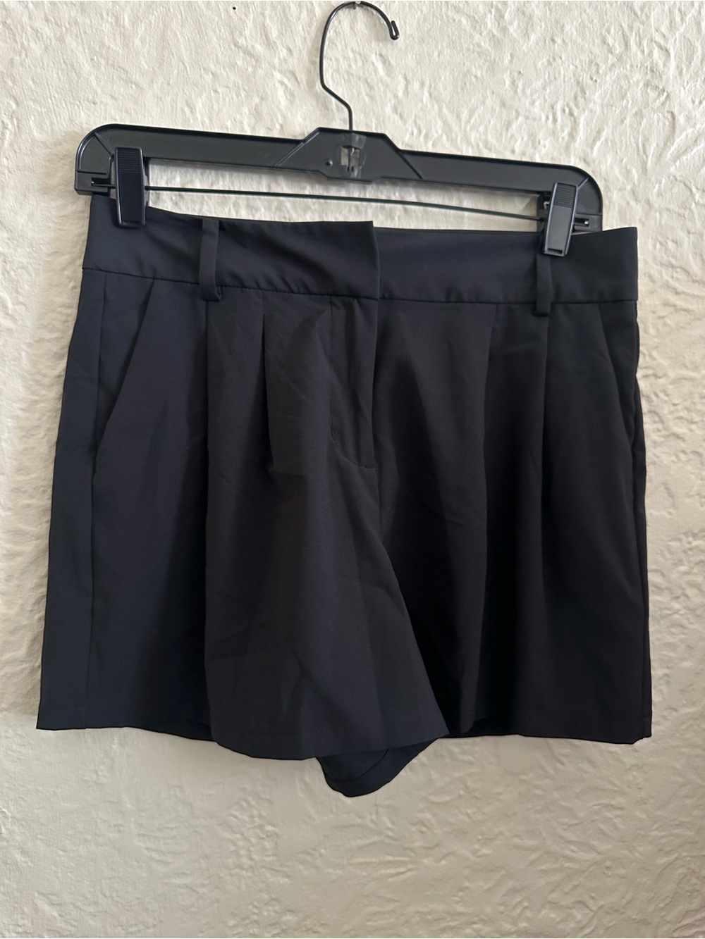 Calia High Rise 4” Golf Shorts Black Pleated NWT 4